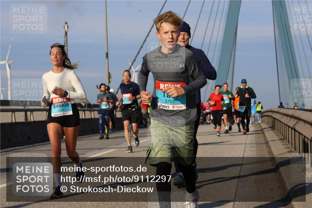 03.10.2025 - Köhlbrandbrückenlauf Strokosch-Dieckow http://msf.ph/oto/9112297 03.10.2025 09:45:37 Position 2 1203, 3707 meine-sportfotos.de