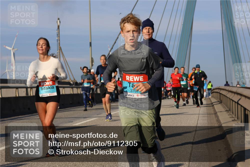 03.10.2025 - Köhlbrandbrückenlauf Strokosch-Dieckow http://msf.ph/oto/9112305 03.10.2025 09:45:37 Position 2 1203, 3707 meine-sportfotos.de