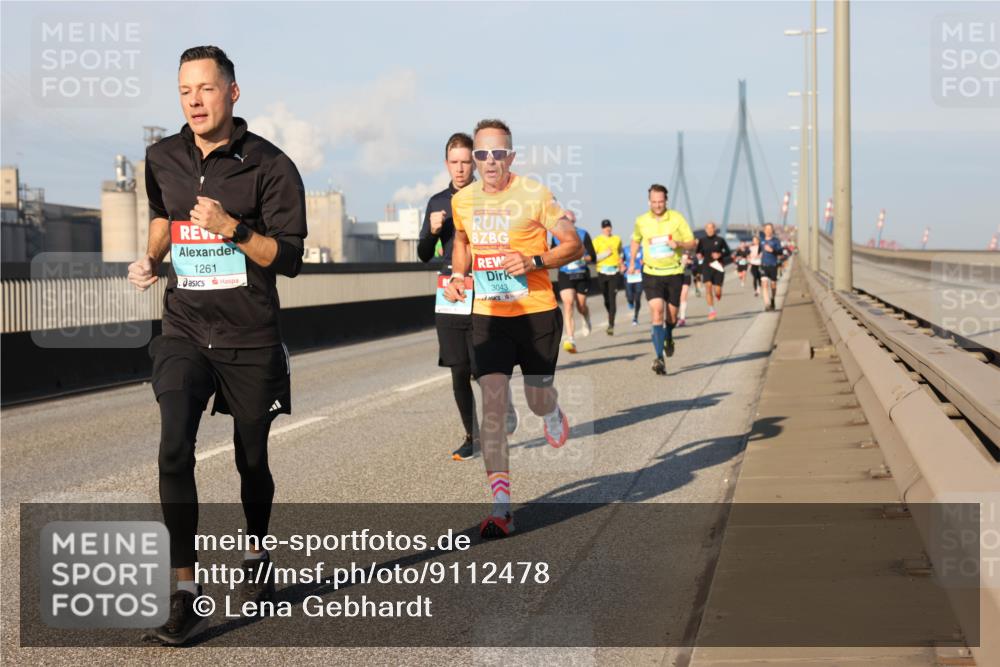 03.10.2025 - Köhlbrandbrückenlauf Lena Gebhardt http://msf.ph/oto/9112478 03.10.2025 09:42:27 Position 2 1261, 3043 meine-sportfotos.de