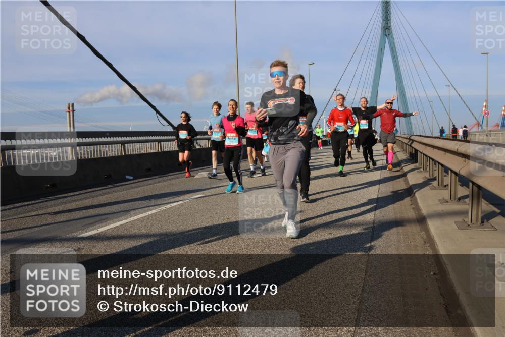 03.10.2025 - Köhlbrandbrückenlauf Strokosch-Dieckow http://msf.ph/oto/9112479 03.10.2025 09:45:54 Position 2  meine-sportfotos.de