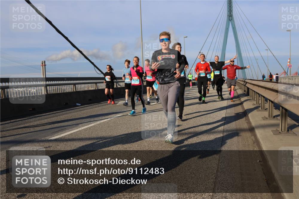 03.10.2025 - Köhlbrandbrückenlauf Strokosch-Dieckow http://msf.ph/oto/9112483 03.10.2025 09:45:54 Position 2  meine-sportfotos.de