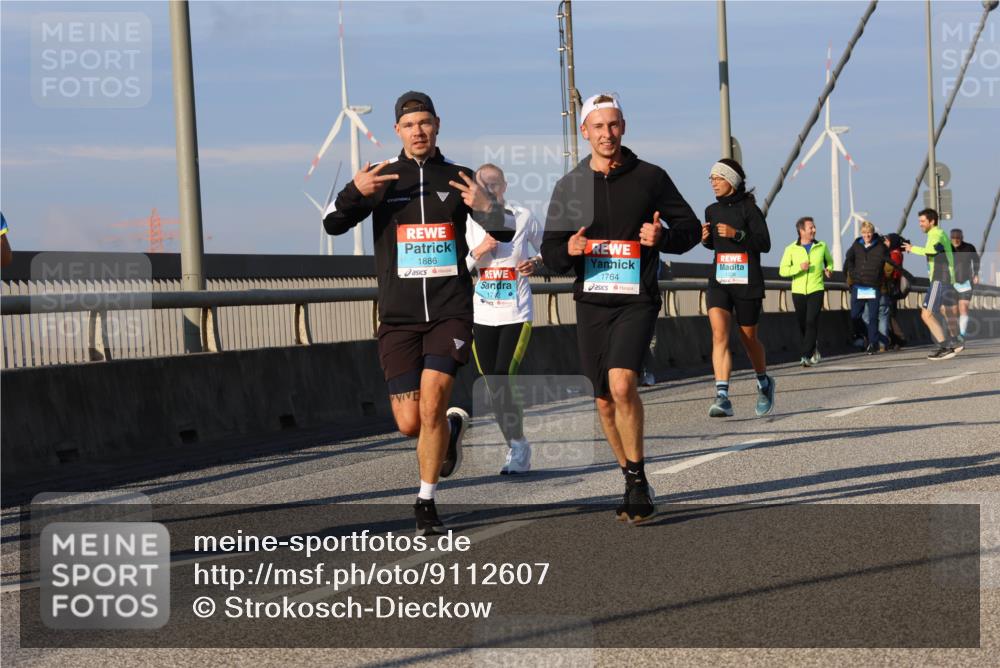03.10.2025 - Köhlbrandbrückenlauf Strokosch-Dieckow http://msf.ph/oto/9112607 03.10.2025 09:46:05 Position 2 1886, 1764 meine-sportfotos.de