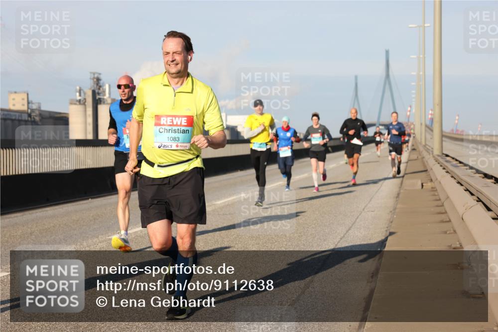 03.10.2025 - Köhlbrandbrückenlauf Lena Gebhardt http://msf.ph/oto/9112638 03.10.2025 09:42:30 Position 2 1083 meine-sportfotos.de