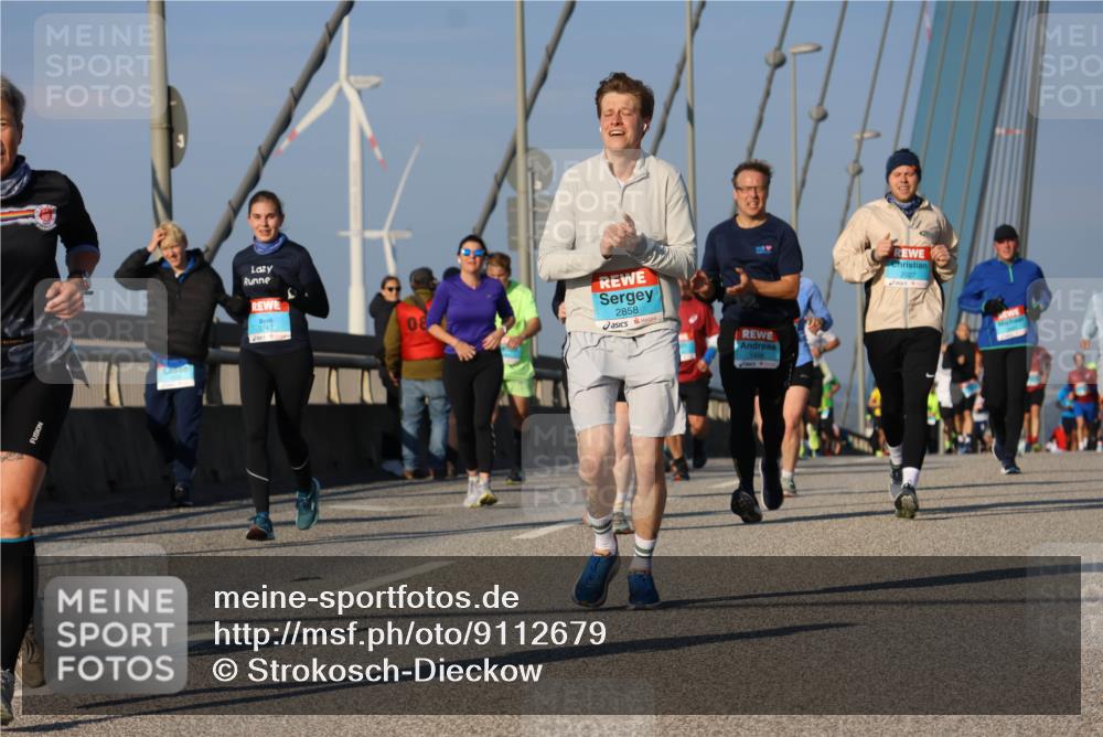 03.10.2025 - Köhlbrandbrückenlauf Strokosch-Dieckow http://msf.ph/oto/9112679 03.10.2025 09:46:12 Position 2 08, 2858, 2027 meine-sportfotos.de
