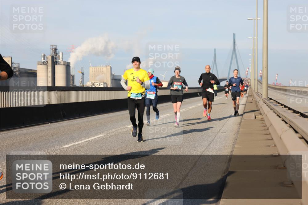 03.10.2025 - Köhlbrandbrückenlauf Lena Gebhardt http://msf.ph/oto/9112681 03.10.2025 09:42:31 Position 2 3332 meine-sportfotos.de
