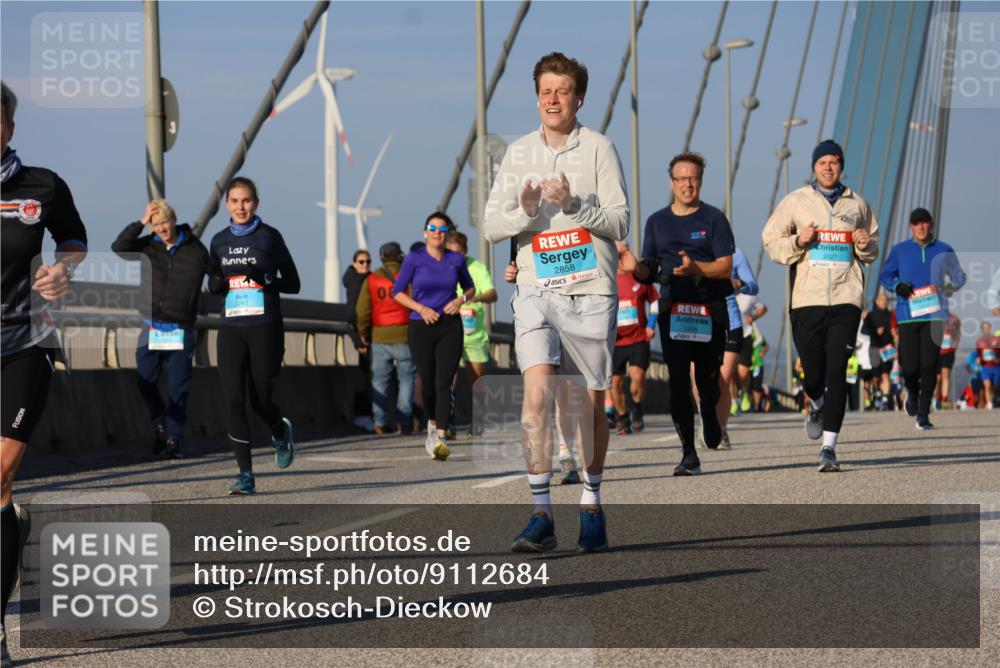03.10.2025 - Köhlbrandbrückenlauf Strokosch-Dieckow http://msf.ph/oto/9112684 03.10.2025 09:46:12 Position 2 08, 3743, 2858, 2027 meine-sportfotos.de