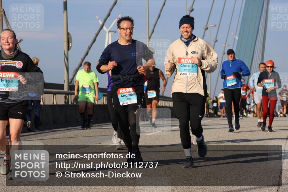03.10.2025 - Köhlbrandbrückenlauf Strokosch-Dieckow http://msf.ph/oto/9112737 03.10.2025 09:46:17 Position 2 3006, 2027, 1408 meine-sportfotos.de