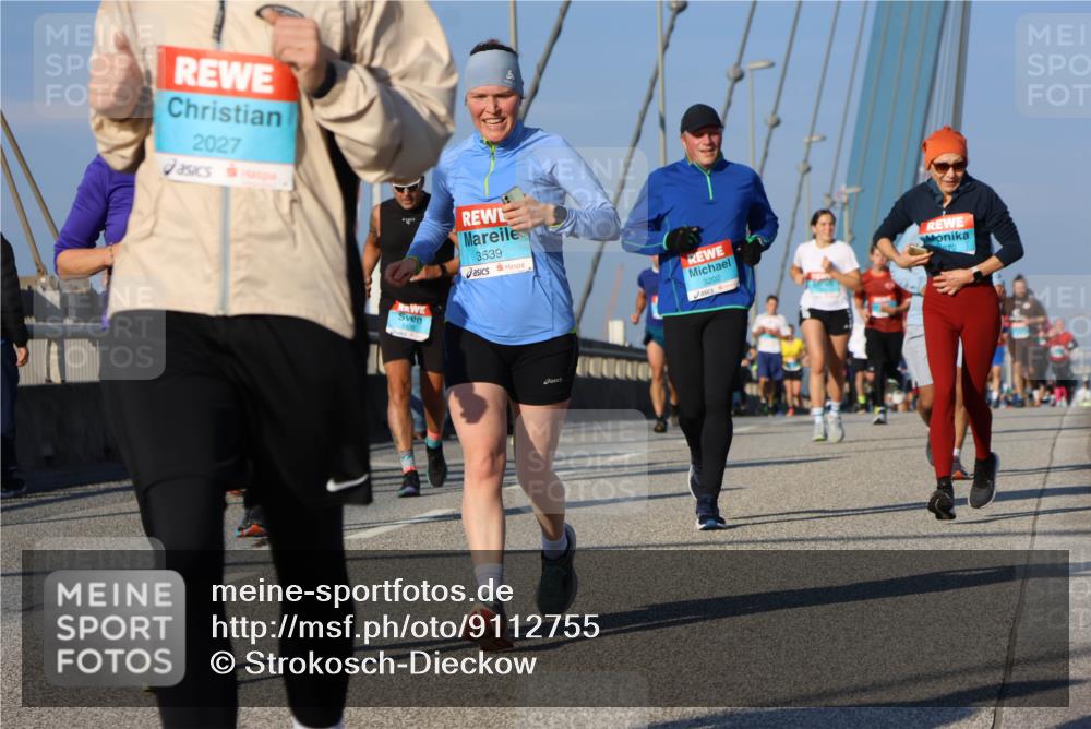 03.10.2025 - Köhlbrandbrückenlauf Strokosch-Dieckow http://msf.ph/oto/9112755 03.10.2025 09:46:20 Position 2 2027, 3539, 1435, 3202, 70 meine-sportfotos.de