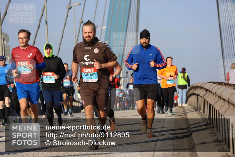 03.10.2025 - Köhlbrandbrückenlauf Strokosch-Dieckow http://msf.ph/oto/9112895 03.10.2025 09:46:38 Position 2 1901, 2786, 1833 meine-sportfotos.de