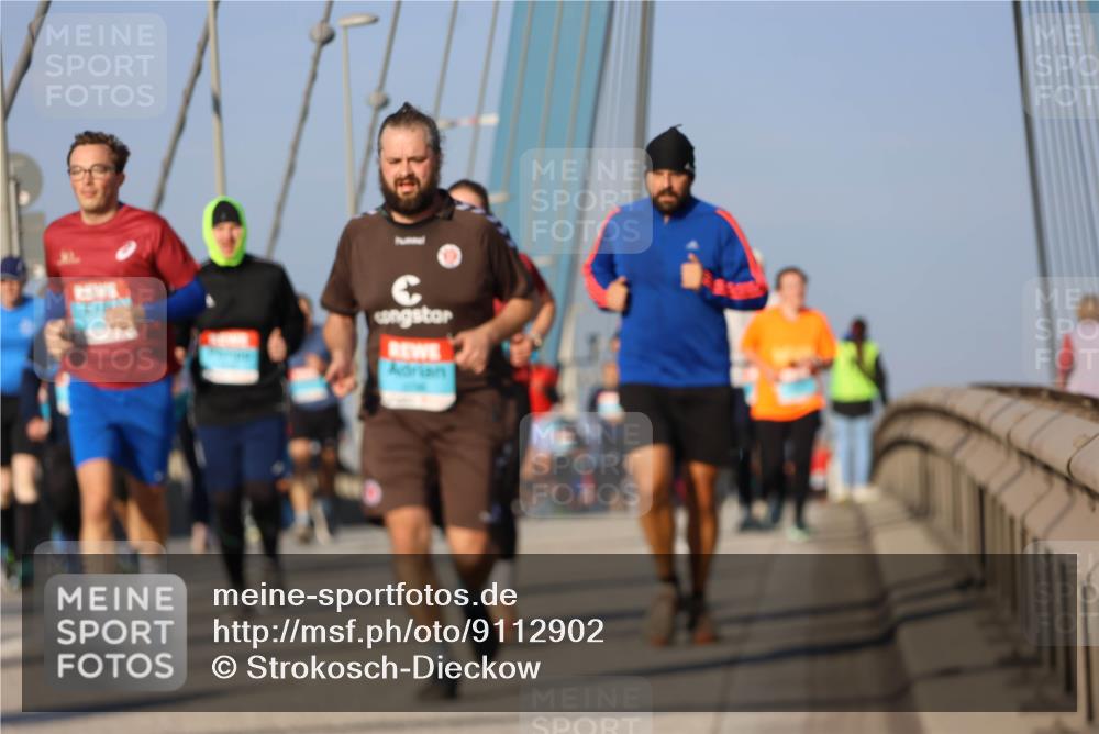03.10.2025 - Köhlbrandbrückenlauf Strokosch-Dieckow http://msf.ph/oto/9112902 03.10.2025 09:46:38 Position 2  meine-sportfotos.de
