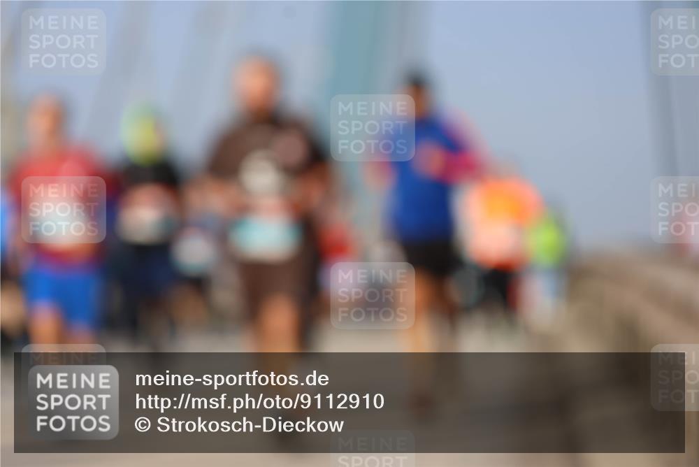 03.10.2025 - Köhlbrandbrückenlauf Strokosch-Dieckow http://msf.ph/oto/9112910 03.10.2025 09:46:38 Position 2  meine-sportfotos.de