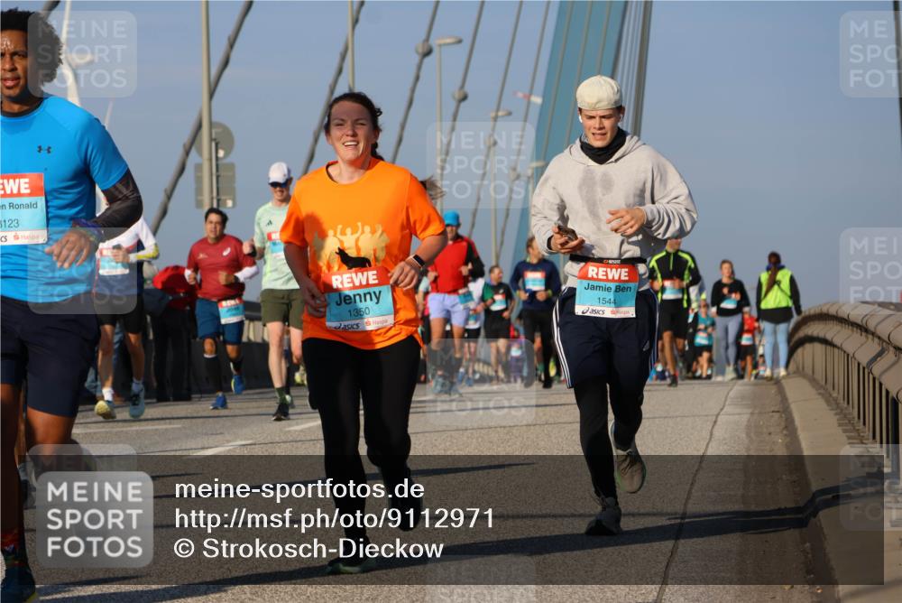03.10.2025 - Köhlbrandbrückenlauf Strokosch-Dieckow http://msf.ph/oto/9112971 03.10.2025 09:46:47 Position 2 3123, 1350, 1544 meine-sportfotos.de