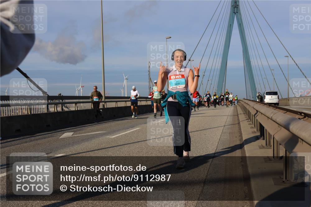 03.10.2025 - Köhlbrandbrückenlauf Strokosch-Dieckow http://msf.ph/oto/9112987 03.10.2025 09:46:53 Position 2 3818 meine-sportfotos.de