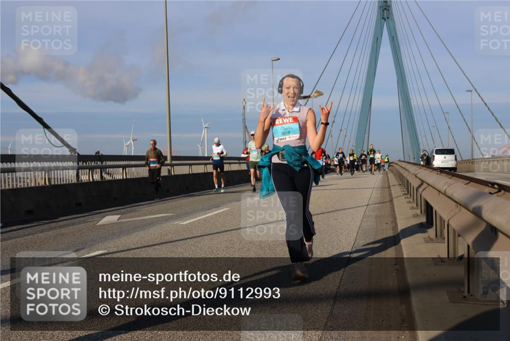 03.10.2025 - Köhlbrandbrückenlauf Strokosch-Dieckow http://msf.ph/oto/9112993 03.10.2025 09:46:53 Position 2 3818 meine-sportfotos.de