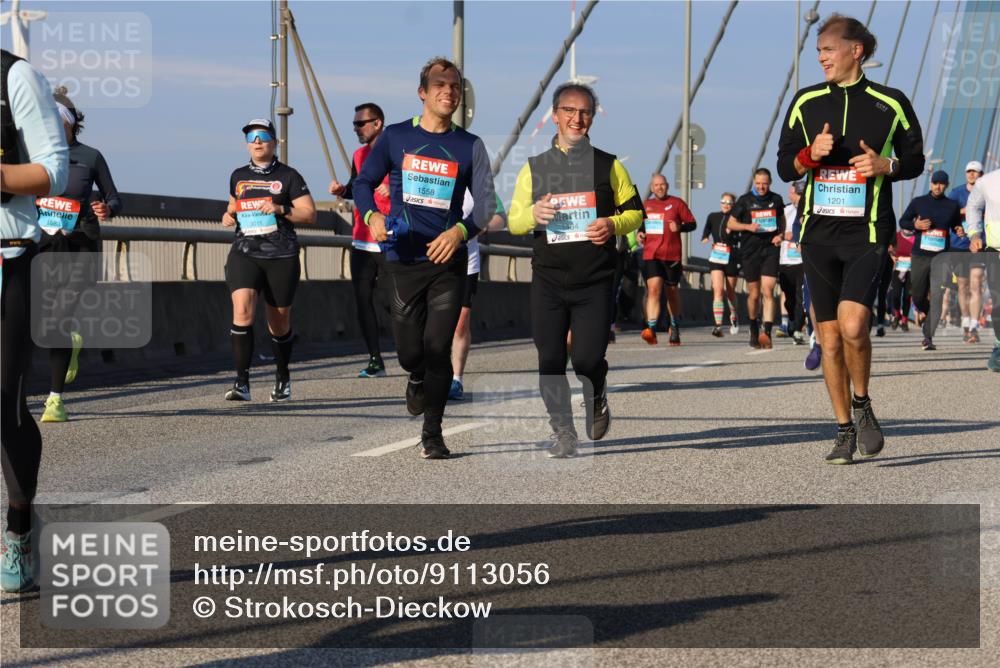 03.10.2025 - Köhlbrandbrückenlauf Strokosch-Dieckow http://msf.ph/oto/9113056 03.10.2025 09:47:01 Position 2 1583, 3011, 1558, 1464, 1201 meine-sportfotos.de