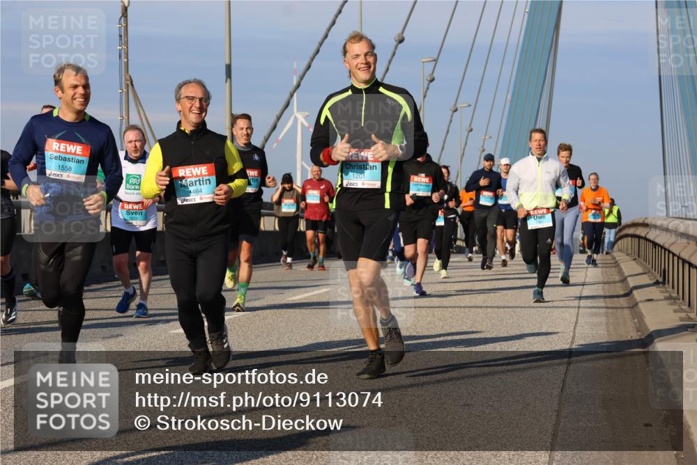 03.10.2025 - Köhlbrandbrückenlauf Strokosch-Dieckow http://msf.ph/oto/9113074 03.10.2025 09:47:02 Position 2 1558, 464, 1522, 1201 meine-sportfotos.de
