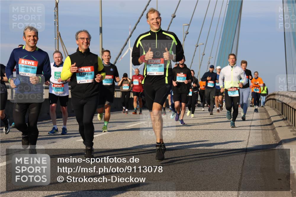 03.10.2025 - Köhlbrandbrückenlauf Strokosch-Dieckow http://msf.ph/oto/9113078 03.10.2025 09:47:02 Position 2 1558, 1464, 1522, 1201, 1367 meine-sportfotos.de