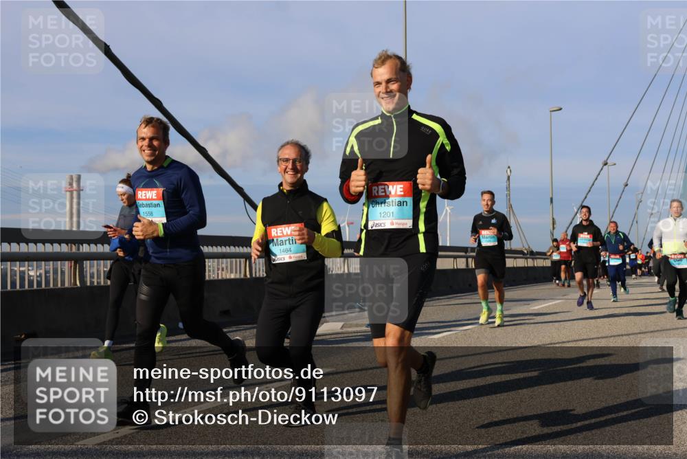 03.10.2025 - Köhlbrandbrückenlauf Strokosch-Dieckow http://msf.ph/oto/9113097 03.10.2025 09:47:04 Position 2 1558, 1464, 1201 meine-sportfotos.de