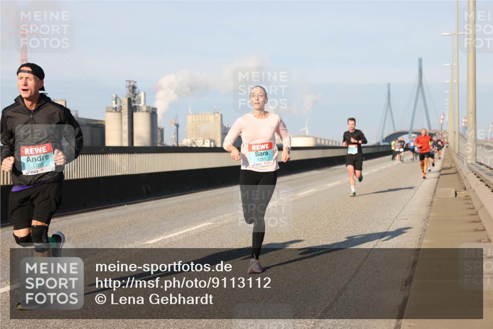 03.10.2025 - Köhlbrandbrückenlauf Lena Gebhardt http://msf.ph/oto/9113112 03.10.2025 09:42:40 Position 2 1703, 1251 meine-sportfotos.de
