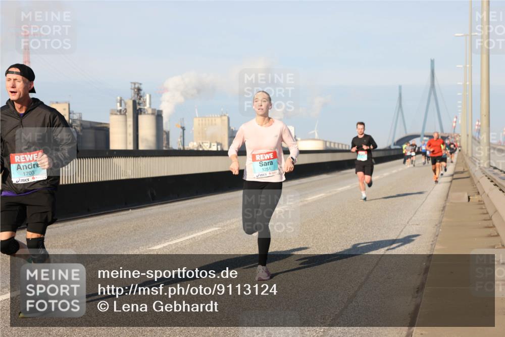 03.10.2025 - Köhlbrandbrückenlauf Lena Gebhardt http://msf.ph/oto/9113124 03.10.2025 09:42:40 Position 2 1703, 1251 meine-sportfotos.de