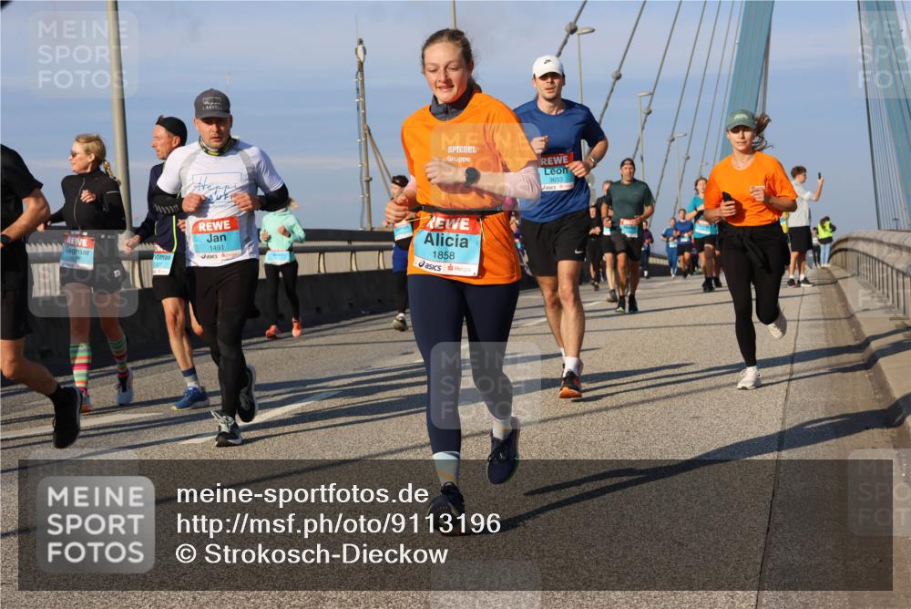 03.10.2025 - Köhlbrandbrückenlauf Strokosch-Dieckow http://msf.ph/oto/9113196 03.10.2025 09:47:12 Position 2 1307, 1491, 1858, 3653 meine-sportfotos.de