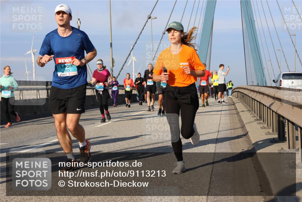 03.10.2025 - Köhlbrandbrückenlauf Strokosch-Dieckow http://msf.ph/oto/9113213 03.10.2025 09:47:13 Position 2 3653 meine-sportfotos.de
