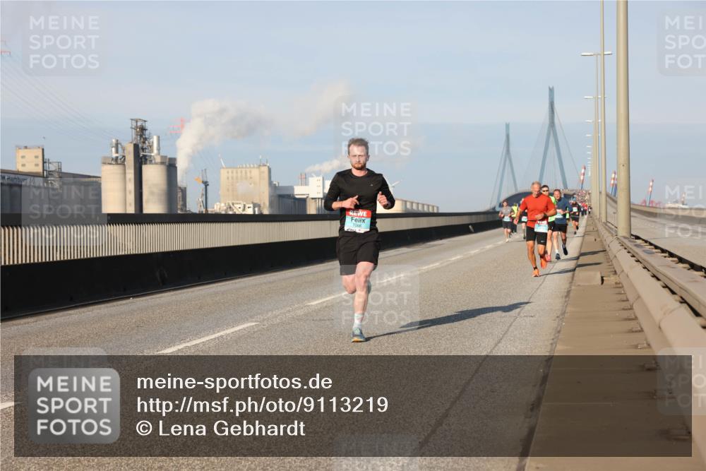 03.10.2025 - Köhlbrandbrückenlauf Lena Gebhardt http://msf.ph/oto/9113219 03.10.2025 09:42:42 Position 2 1068 meine-sportfotos.de