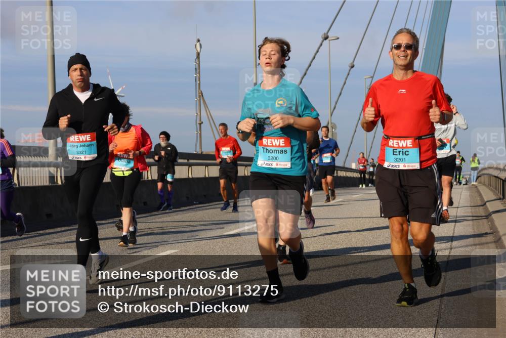 03.10.2025 - Köhlbrandbrückenlauf Strokosch-Dieckow http://msf.ph/oto/9113275 03.10.2025 09:47:19 Position 2 3321, 3197, 3200, 3201 meine-sportfotos.de