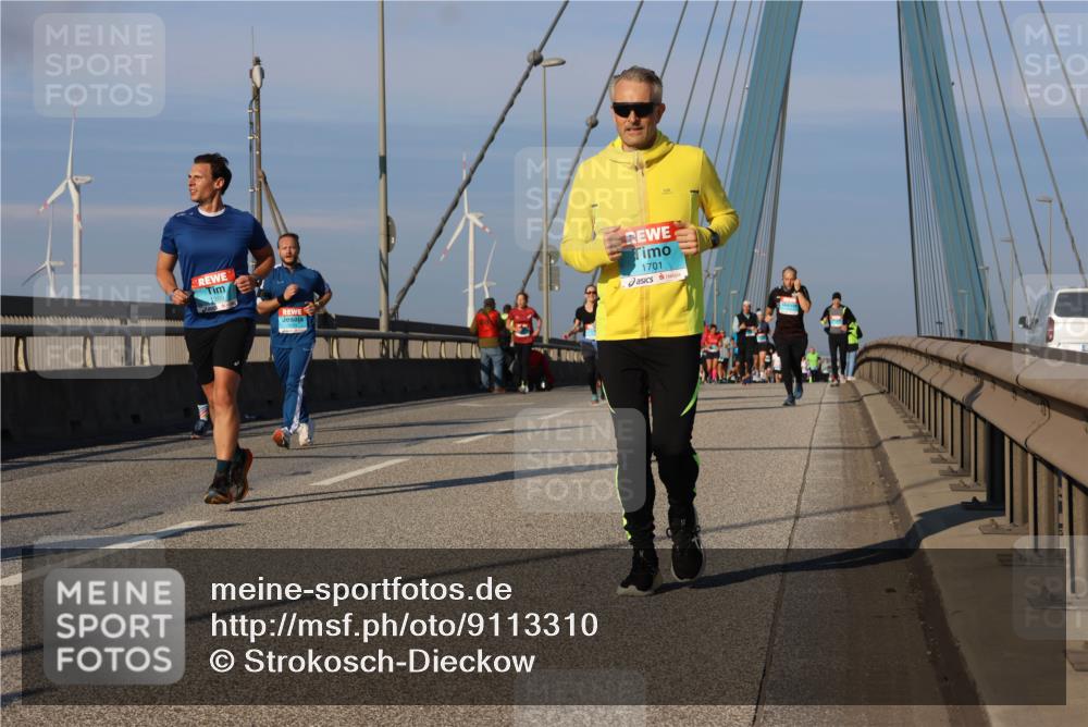 03.10.2025 - Köhlbrandbrückenlauf Strokosch-Dieckow http://msf.ph/oto/9113310 03.10.2025 09:47:24 Position 2 1701 meine-sportfotos.de