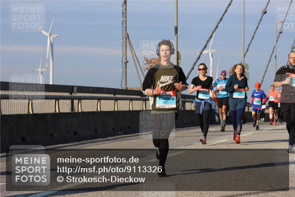 03.10.2025 - Köhlbrandbrückenlauf Strokosch-Dieckow http://msf.ph/oto/9113326 03.10.2025 09:47:29 Position 2 2471, 327, 1331 meine-sportfotos.de