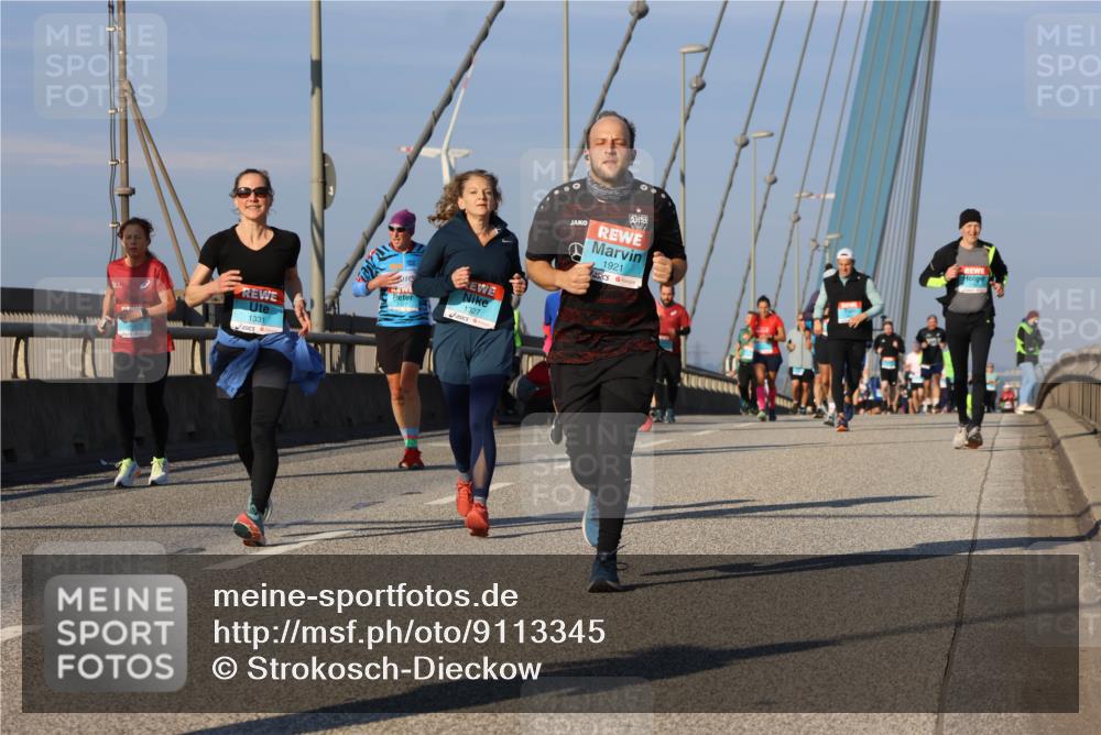 03.10.2025 - Köhlbrandbrückenlauf Strokosch-Dieckow http://msf.ph/oto/9113345 03.10.2025 09:47:30 Position 2 1327, 1331, 1921 meine-sportfotos.de