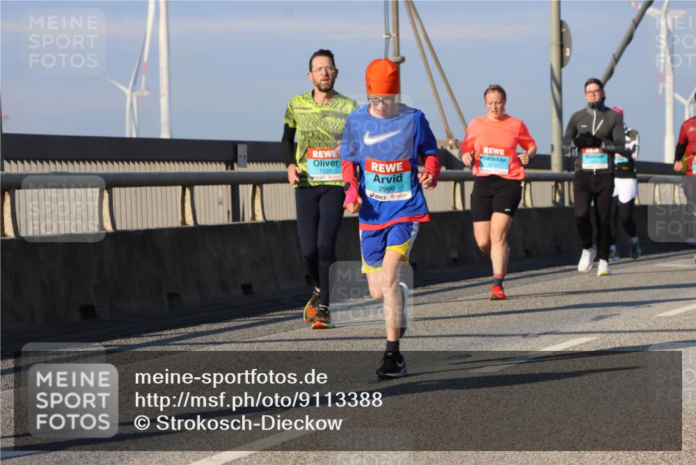 03.10.2025 - Köhlbrandbrückenlauf Strokosch-Dieckow http://msf.ph/oto/9113388 03.10.2025 09:47:36 Position 2 1520, 2996, 3210 meine-sportfotos.de