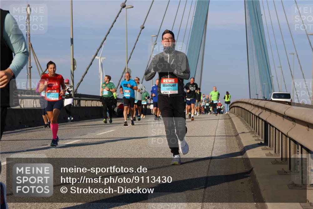 03.10.2025 - Köhlbrandbrückenlauf Strokosch-Dieckow http://msf.ph/oto/9113430 03.10.2025 09:47:43 Position 2 3793, 1871 meine-sportfotos.de
