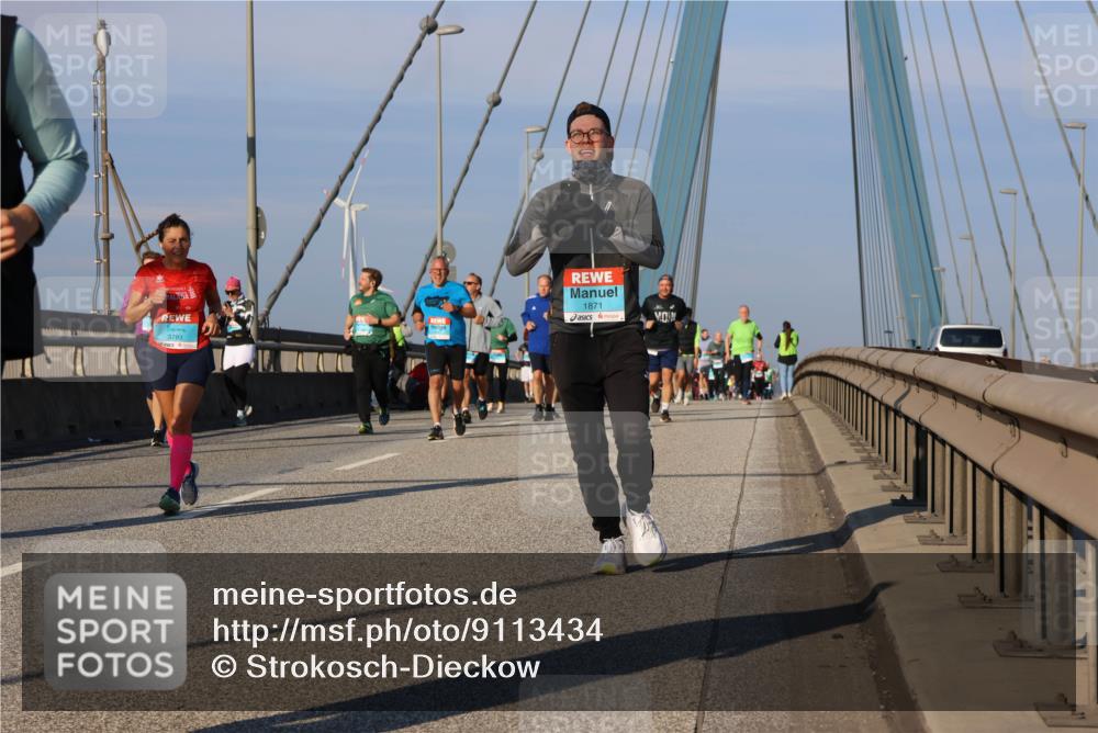 03.10.2025 - Köhlbrandbrückenlauf Strokosch-Dieckow http://msf.ph/oto/9113434 03.10.2025 09:47:43 Position 2 3793, 1871 meine-sportfotos.de