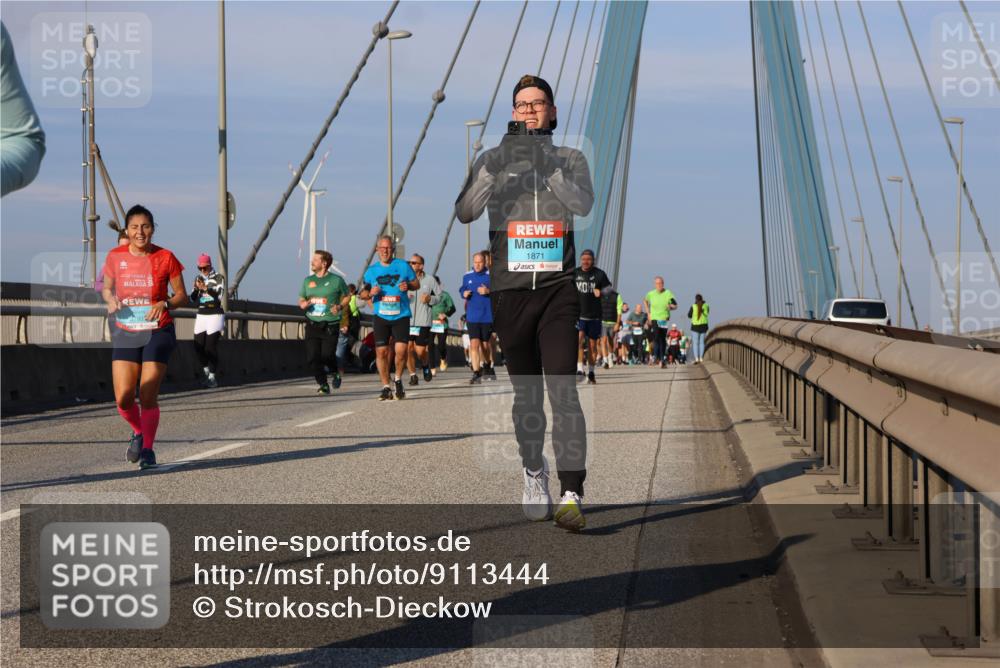 03.10.2025 - Köhlbrandbrückenlauf Strokosch-Dieckow http://msf.ph/oto/9113444 03.10.2025 09:47:43 Position 2 1871 meine-sportfotos.de