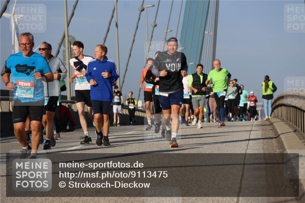 03.10.2025 - Köhlbrandbrückenlauf Strokosch-Dieckow http://msf.ph/oto/9113475 03.10.2025 09:47:45 Position 2 1642, 1151 meine-sportfotos.de