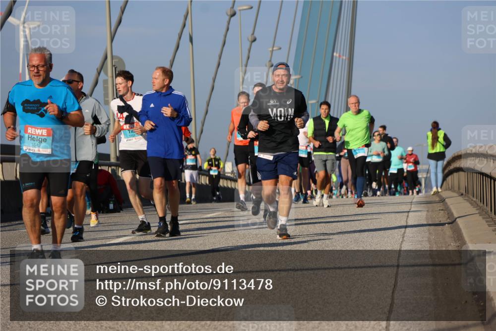 03.10.2025 - Köhlbrandbrückenlauf Strokosch-Dieckow http://msf.ph/oto/9113478 03.10.2025 09:47:45 Position 2 1642, 1151 meine-sportfotos.de