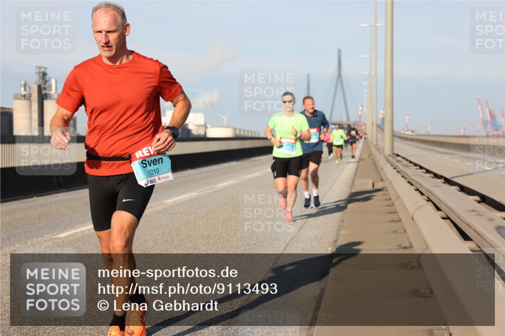 03.10.2025 - Köhlbrandbrückenlauf Lena Gebhardt http://msf.ph/oto/9113493 03.10.2025 09:42:47 Position 2 1210 meine-sportfotos.de