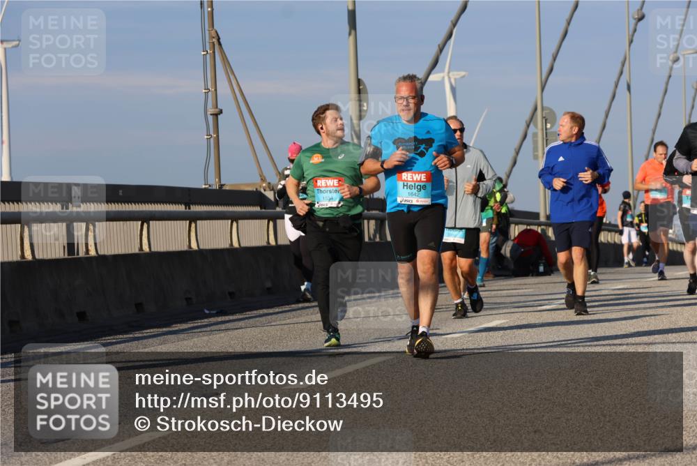 03.10.2025 - Köhlbrandbrückenlauf Strokosch-Dieckow http://msf.ph/oto/9113495 03.10.2025 09:47:47 Position 2 1534, 1642, 3392 meine-sportfotos.de