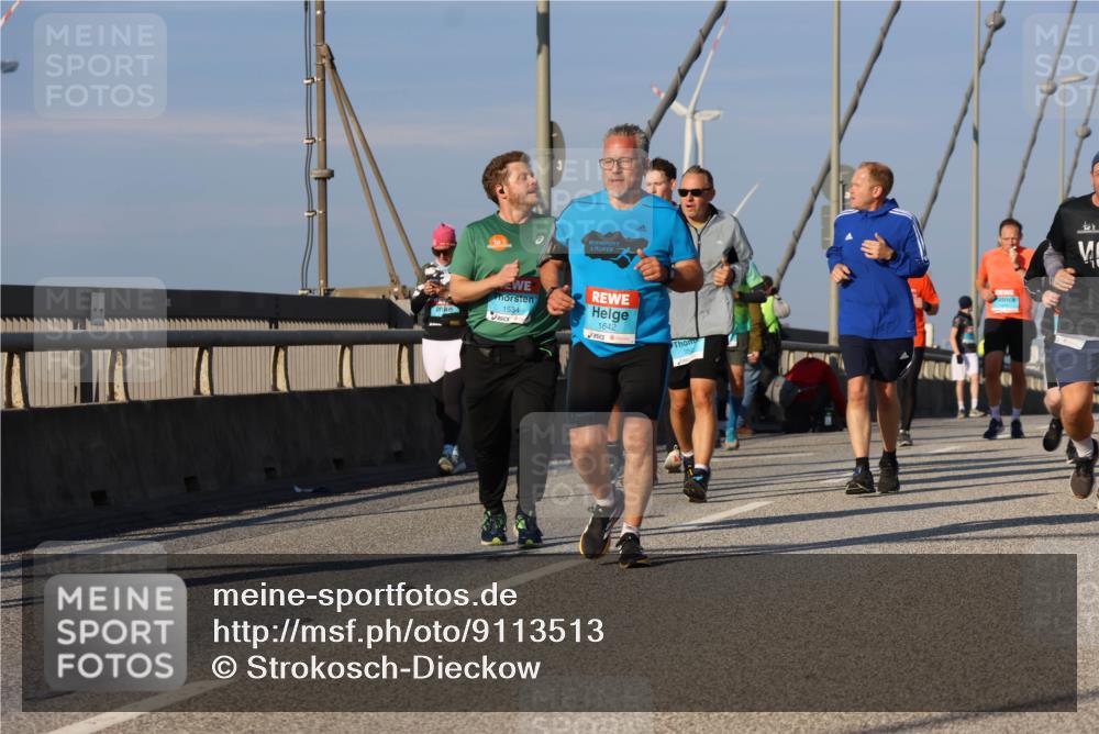 03.10.2025 - Köhlbrandbrückenlauf Strokosch-Dieckow http://msf.ph/oto/9113513 03.10.2025 09:47:47 Position 2 1534, 1642 meine-sportfotos.de