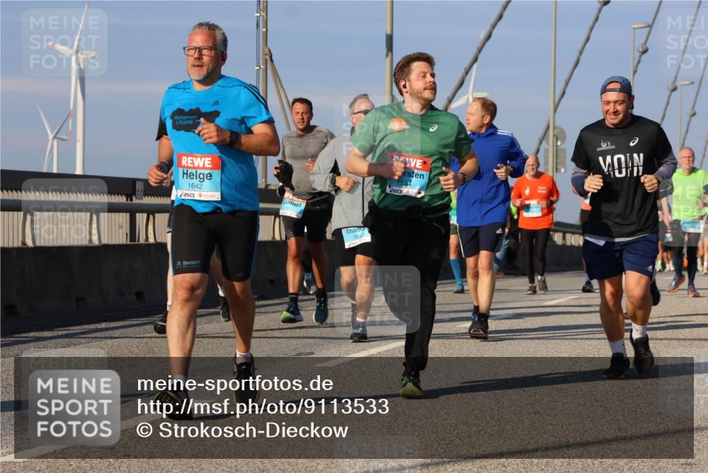 03.10.2025 - Köhlbrandbrückenlauf Strokosch-Dieckow http://msf.ph/oto/9113533 03.10.2025 09:47:49 Position 2 1642, 3392, 1534 meine-sportfotos.de