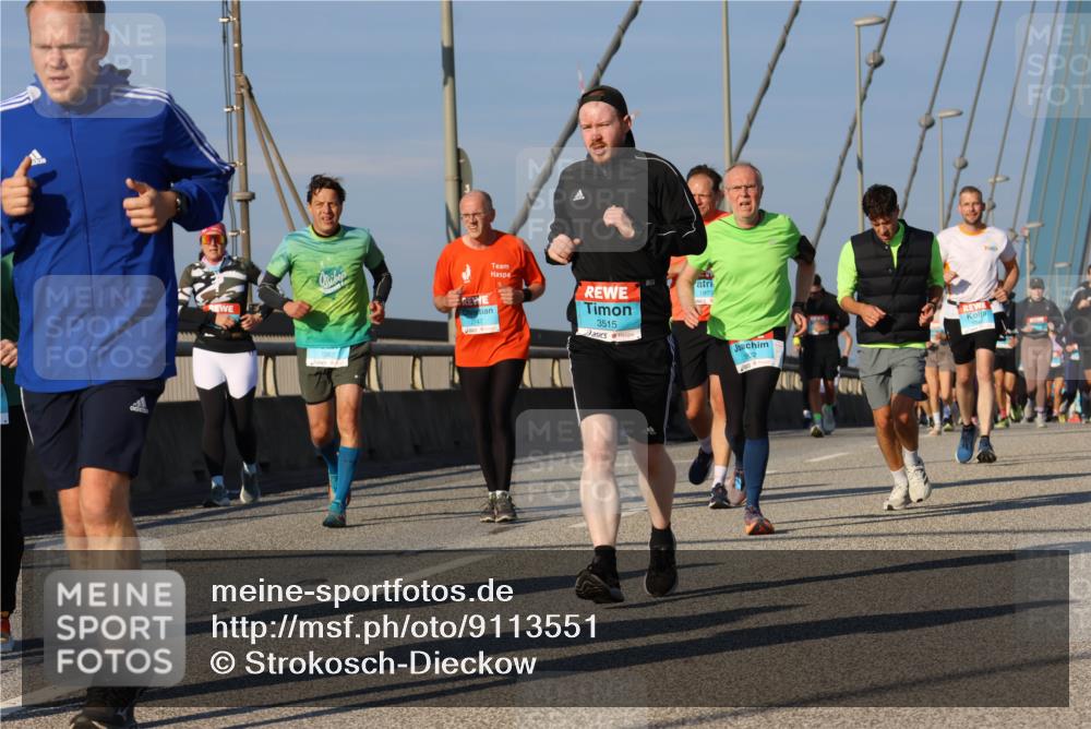 03.10.2025 - Köhlbrandbrückenlauf Strokosch-Dieckow http://msf.ph/oto/9113551 03.10.2025 09:47:53 Position 2 2747, 3515, 1973 meine-sportfotos.de