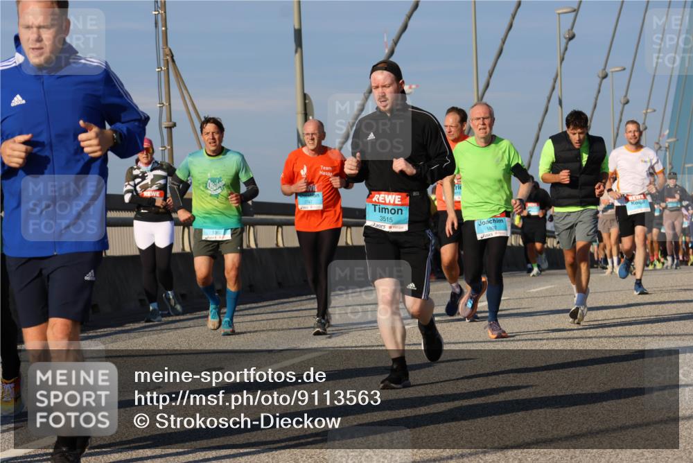 03.10.2025 - Köhlbrandbrückenlauf Strokosch-Dieckow http://msf.ph/oto/9113563 03.10.2025 09:47:53 Position 2 2747, 3515, 1802 meine-sportfotos.de