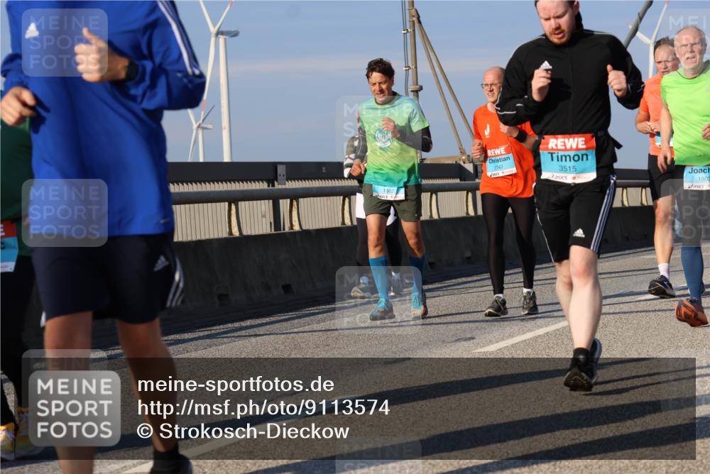 03.10.2025 - Köhlbrandbrückenlauf Strokosch-Dieckow http://msf.ph/oto/9113574 03.10.2025 09:47:54 Position 2 1362, 2747, 3515, 1802 meine-sportfotos.de