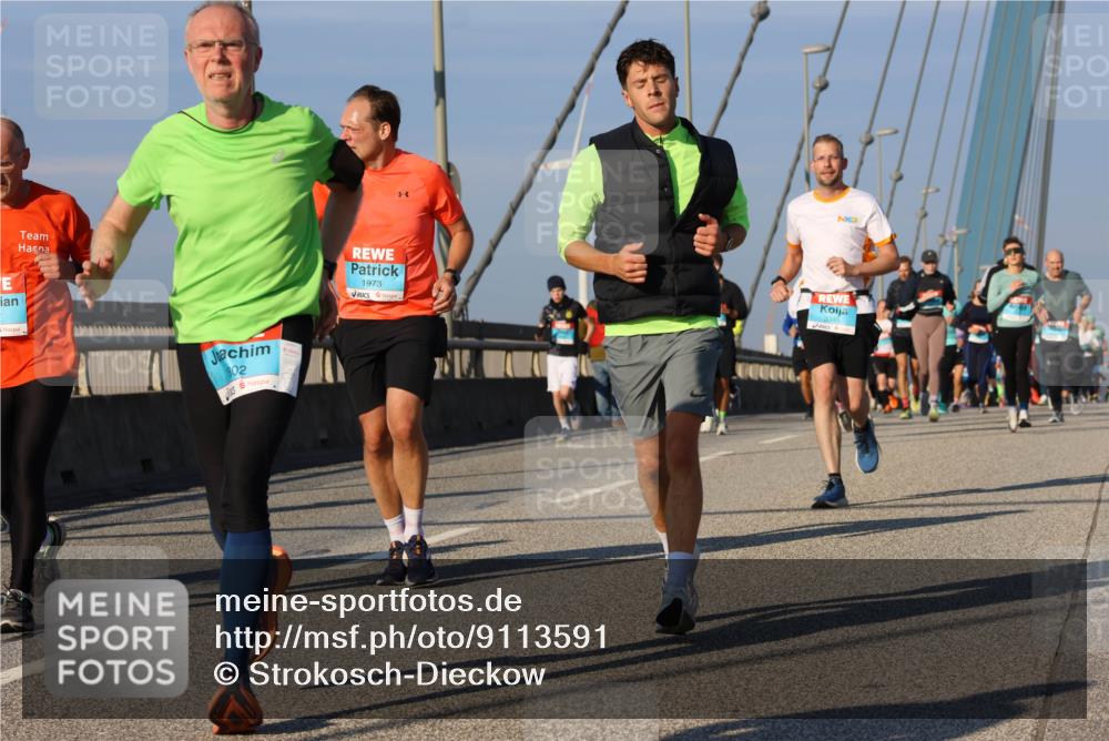 03.10.2025 - Köhlbrandbrückenlauf Strokosch-Dieckow http://msf.ph/oto/9113591 03.10.2025 09:47:56 Position 2 802, 1973 meine-sportfotos.de