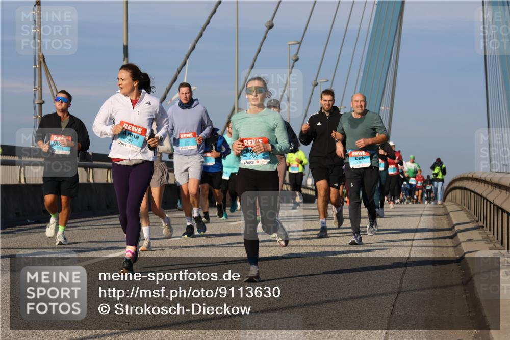 03.10.2025 - Köhlbrandbrückenlauf Strokosch-Dieckow http://msf.ph/oto/9113630 03.10.2025 09:48:03 Position 2 1621, 1387, 2381, 2799 meine-sportfotos.de