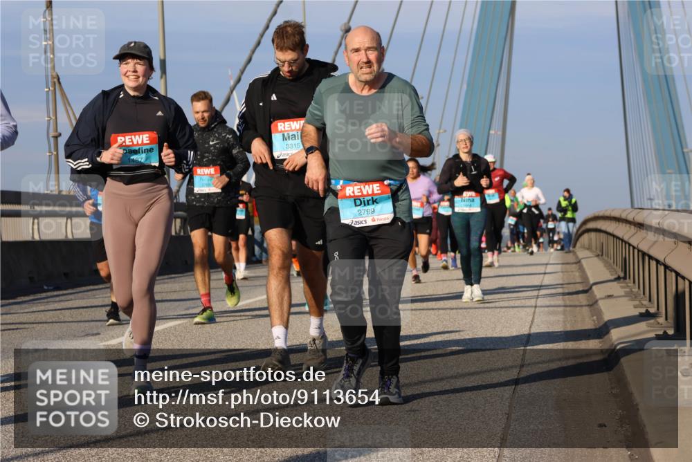 03.10.2025 - Köhlbrandbrückenlauf Strokosch-Dieckow http://msf.ph/oto/9113654 03.10.2025 09:48:07 Position 2 1487, 3768, 3315, 2799 meine-sportfotos.de