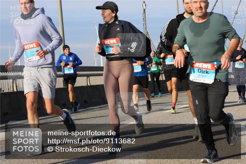 03.10.2025 - Köhlbrandbrückenlauf Strokosch-Dieckow http://msf.ph/oto/9113682 03.10.2025 09:48:08 Position 2 3781, 33, 3767, 3768, 2799, 1654 meine-sportfotos.de