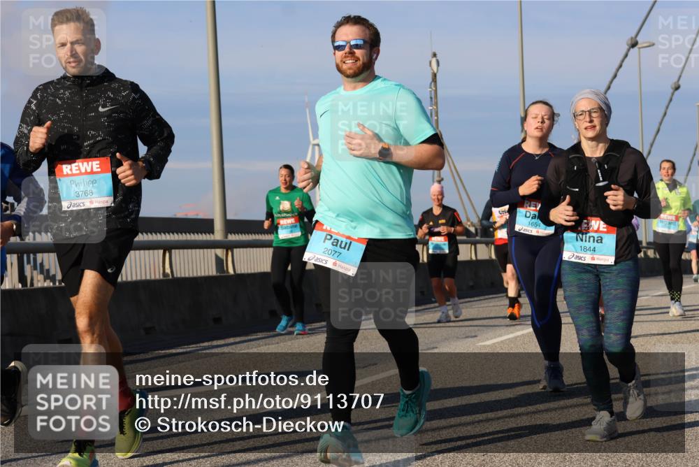 03.10.2025 - Köhlbrandbrückenlauf Strokosch-Dieckow http://msf.ph/oto/9113707 03.10.2025 09:48:11 Position 2 3768, 2077, 1654, 1844 meine-sportfotos.de