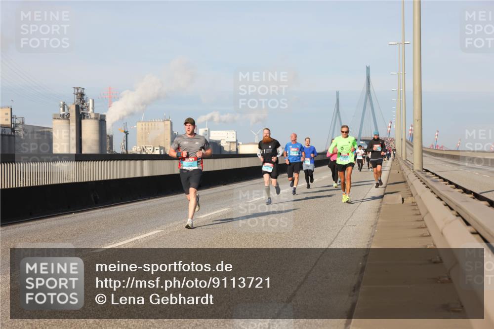 03.10.2025 - Köhlbrandbrückenlauf Lena Gebhardt http://msf.ph/oto/9113721 03.10.2025 09:42:53 Position 2  meine-sportfotos.de